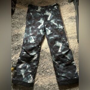 Sunice retro camo boy ski pants size 12